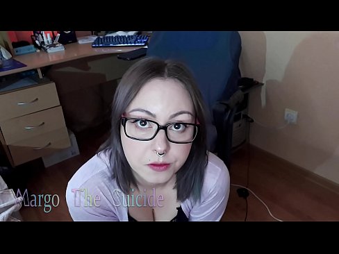 ❤️ Сексуальная Девушка В Очках Глубоко Сосет Фаллоимитатор На Камеру ❤️❌ Красивое порно у нас